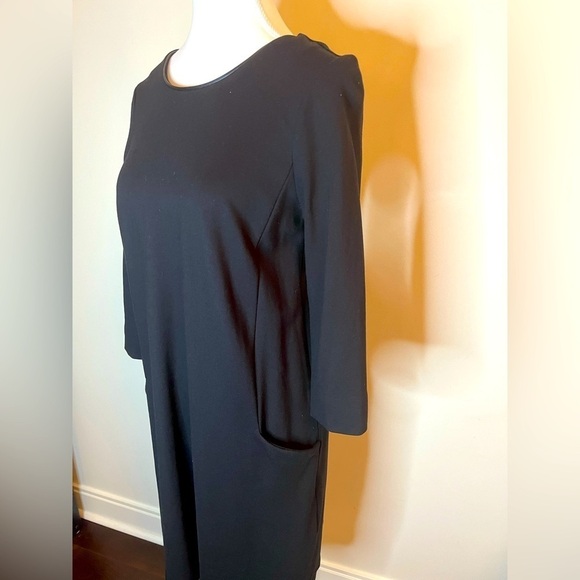 ⭐️ Reitman's black dress with pockets- size small - Picture 10 of 13
